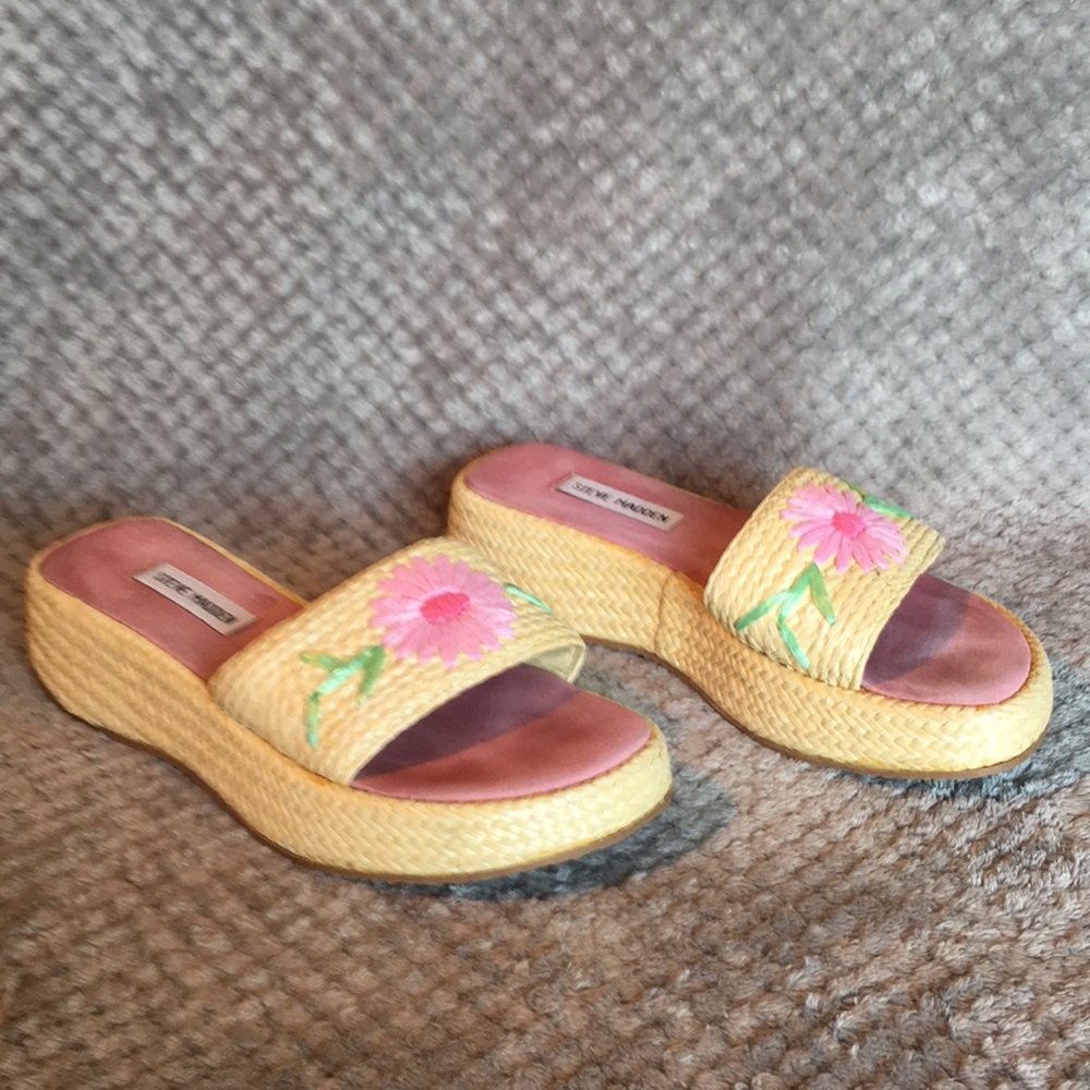 Steve Madden Espadrille Platform Flower Sandals - Picture 3 of 8